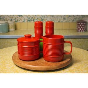 Vintage Rubbermaid Red 4pc Kitchen Set Creamer Sugar Salt Pepper Ribbed